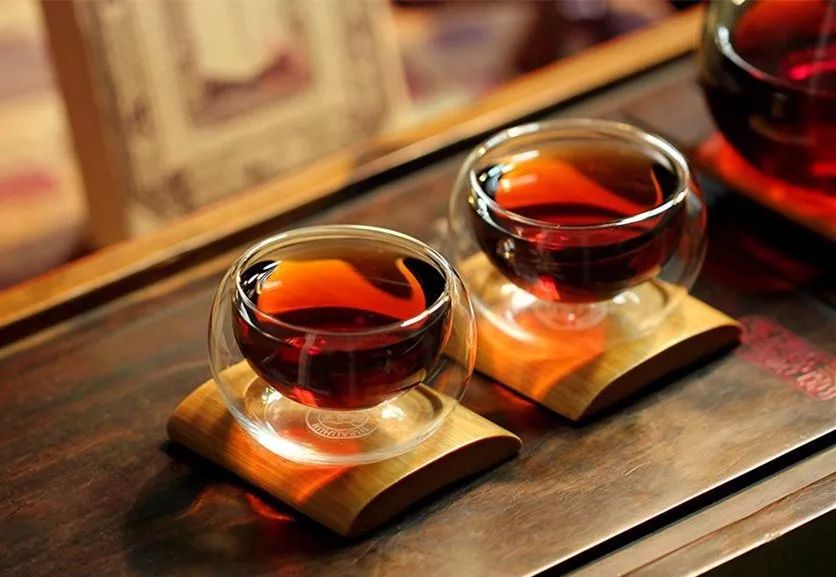 【茶百科】小雪 | 湿寒气最盛的一天，熟茶如何让你温暖起来？