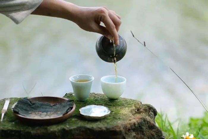 【茶百科】喝茶时听到有人说“茶水分离”，是什么意思？