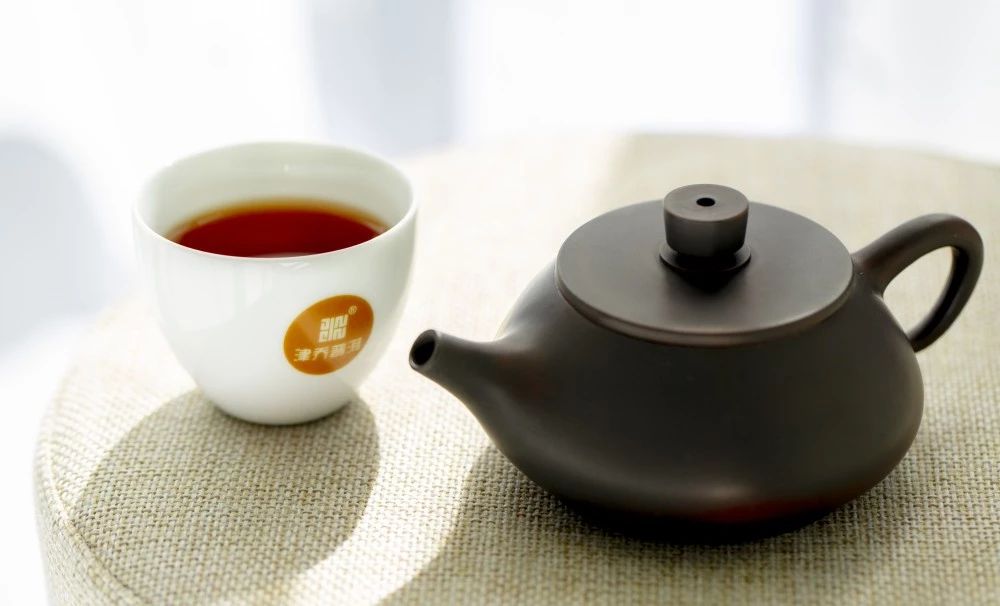 【津致生活】存茶，是一个人的浪漫；喝茶，是一席人的温情